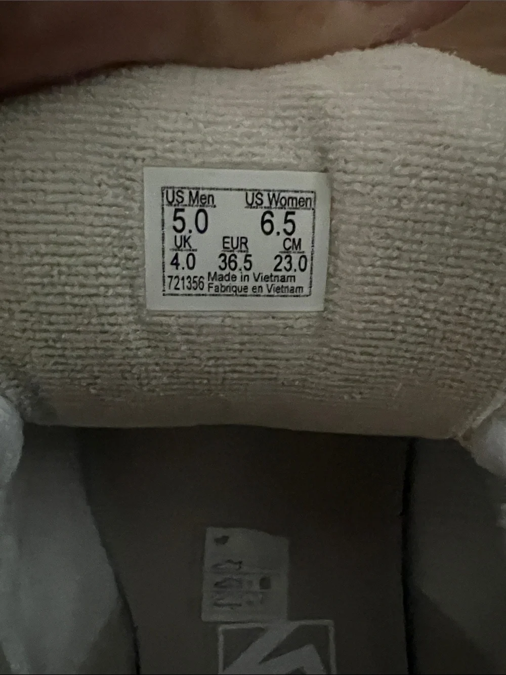 Women’s 6.5/Men’s 5 Vans Beige Suede Sneakers with White Stripe